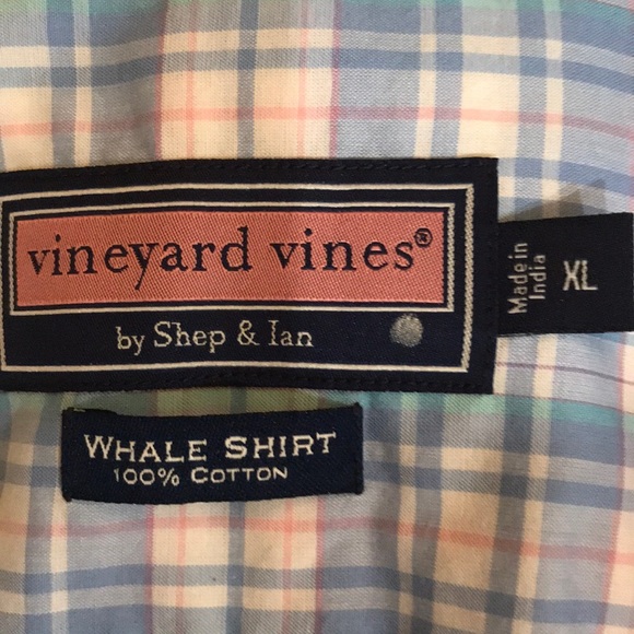 Vineyard Vines Men’s long sleeve button up - Picture 2 of 3